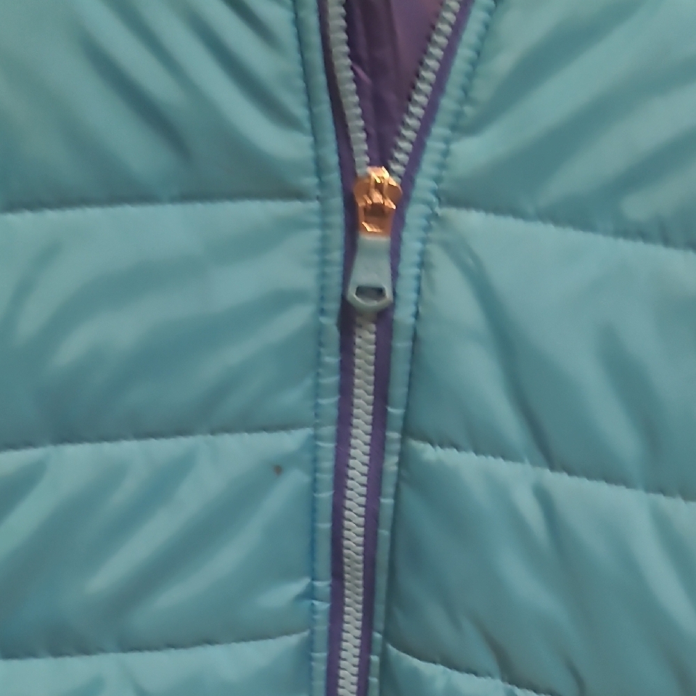 Under Armour Blue Puffer Jacket with Quilted Design Youth Medium - Picture 5 of 6
